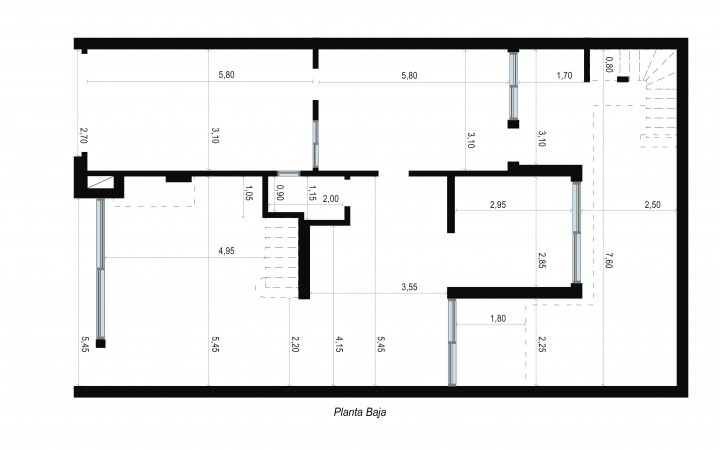 CASA CENTRICA EN UBICACION COMERCIAL PARA RECICLAR - EN VENTA