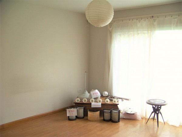 CASA DE 2 DORMITORIOS EN BARRIO LA FERIA - EN VENTA