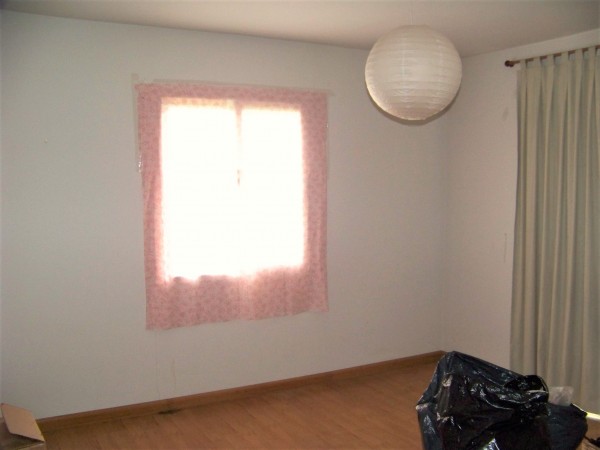 CASA DE 2 DORMITORIOS EN BARRIO LA FERIA - EN VENTA
