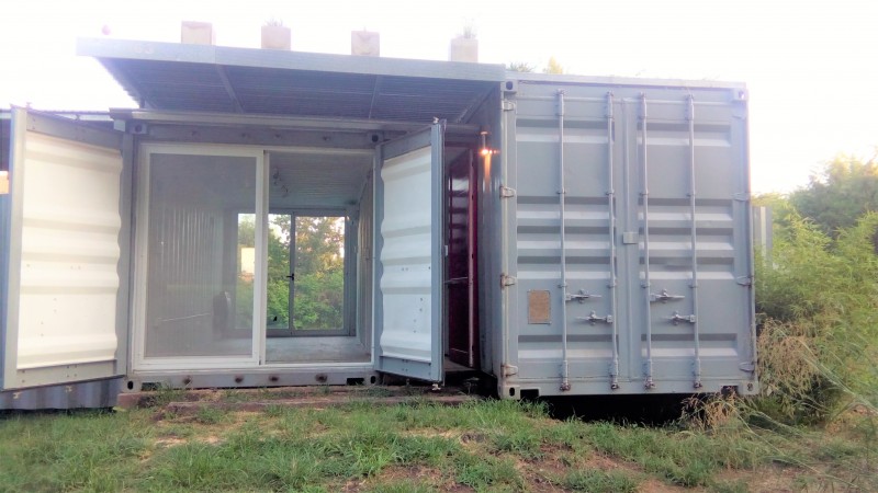 CASA DE 1 DORMITORIO FRENTE AL GOLF - EN VENTA