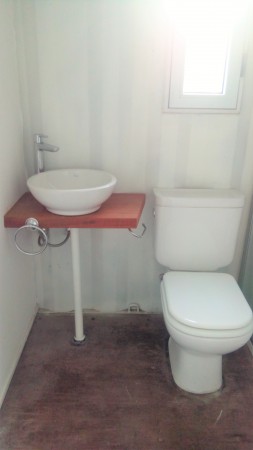 CASA DE 1 DORMITORIO FRENTE AL GOLF - EN VENTA