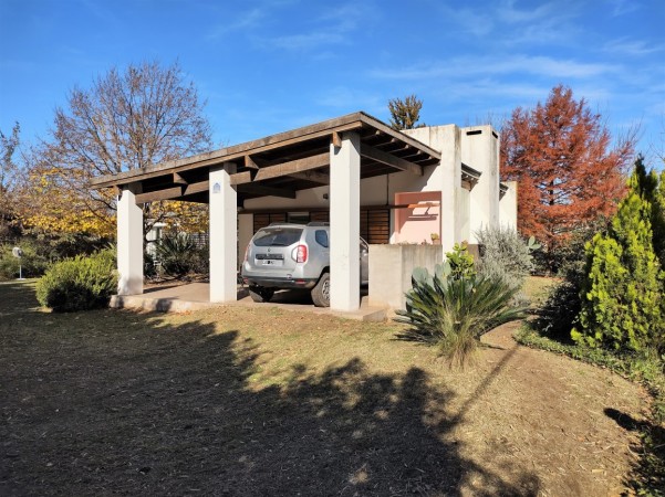 CASA DE 3 DORMITORIOS  FRENTE AL GOLF - EN VENTA