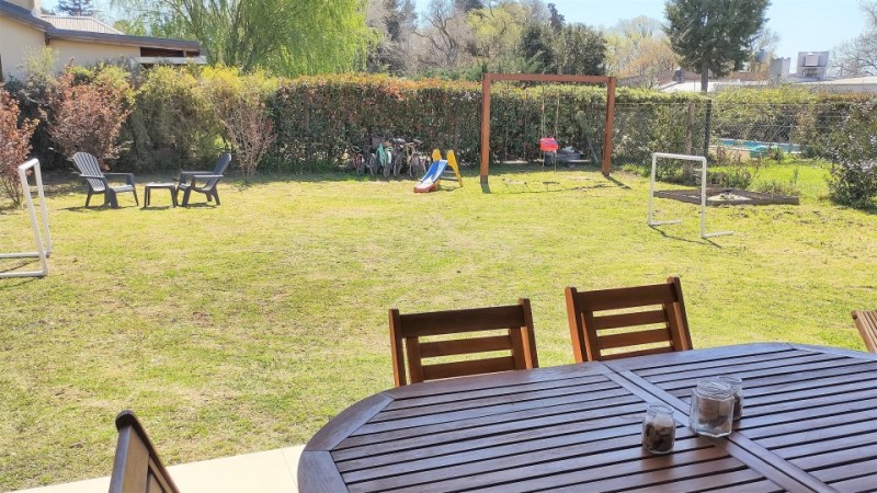 CASA DE 2 DORMITORIOS EN BARRIO RESIDENCIAL - EN VENTA