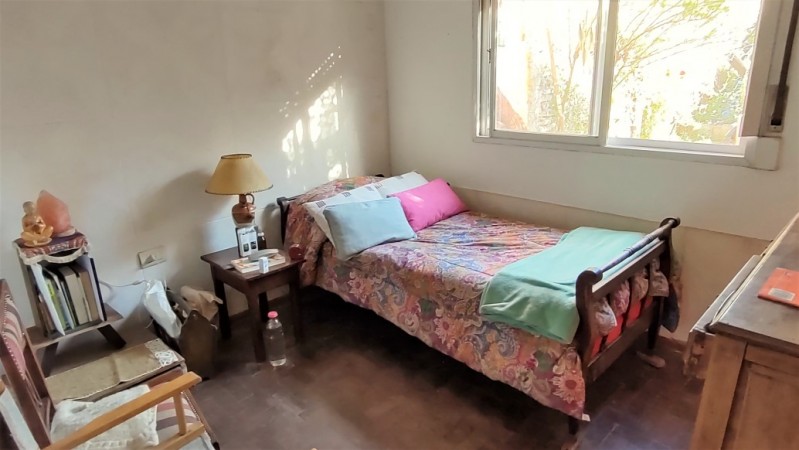 CASA DE 3 DORMITORIOS - EN UBICACION CENTRICA - EN VENTA