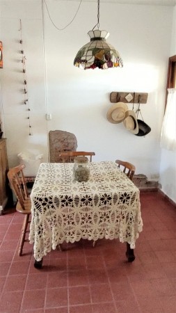 CASA DE 3 DORMITORIOS - EN UBICACION CENTRICA - EN VENTA