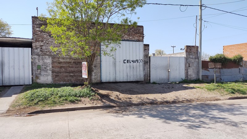 GALPON Y VIVIENDA A REFACCIONAR - EN VENTA