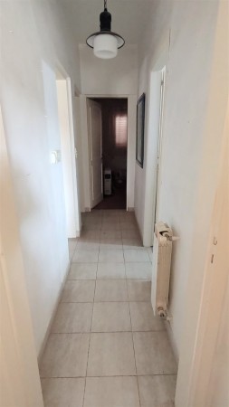 CASA DE 3 DORMITORIOS CON AMPLIO JARDIN - EN VENTA