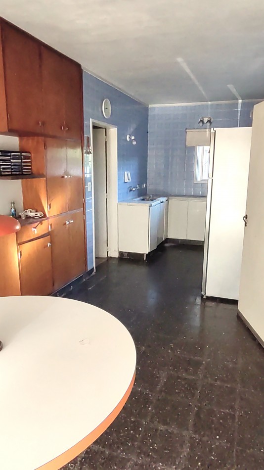 CASA DE 2 DORMITORIOS EN MUY BUENA UBICACION