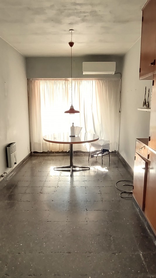 CASA DE 2 DORMITORIOS EN MUY BUENA UBICACION