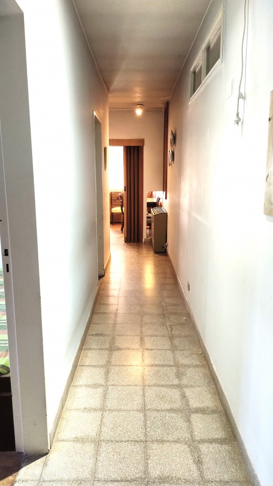 CASA DE 2 DORMITORIOS EN MUY BUENA UBICACION