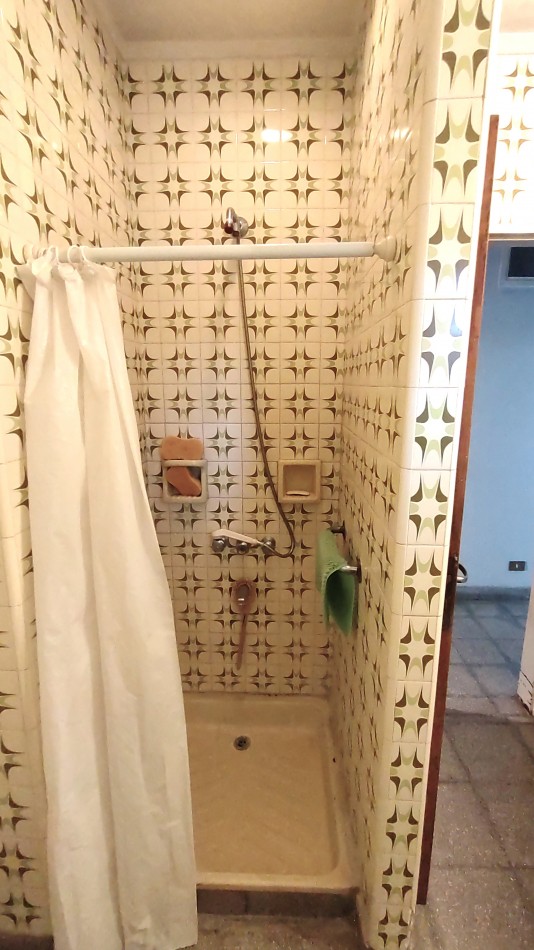 CASA DE 2 DORMITORIOS EN MUY BUENA UBICACION