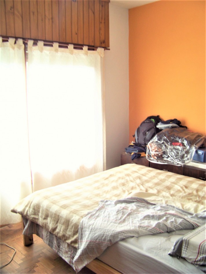 CASA DE 3 DORMITORIOS CON GALPON