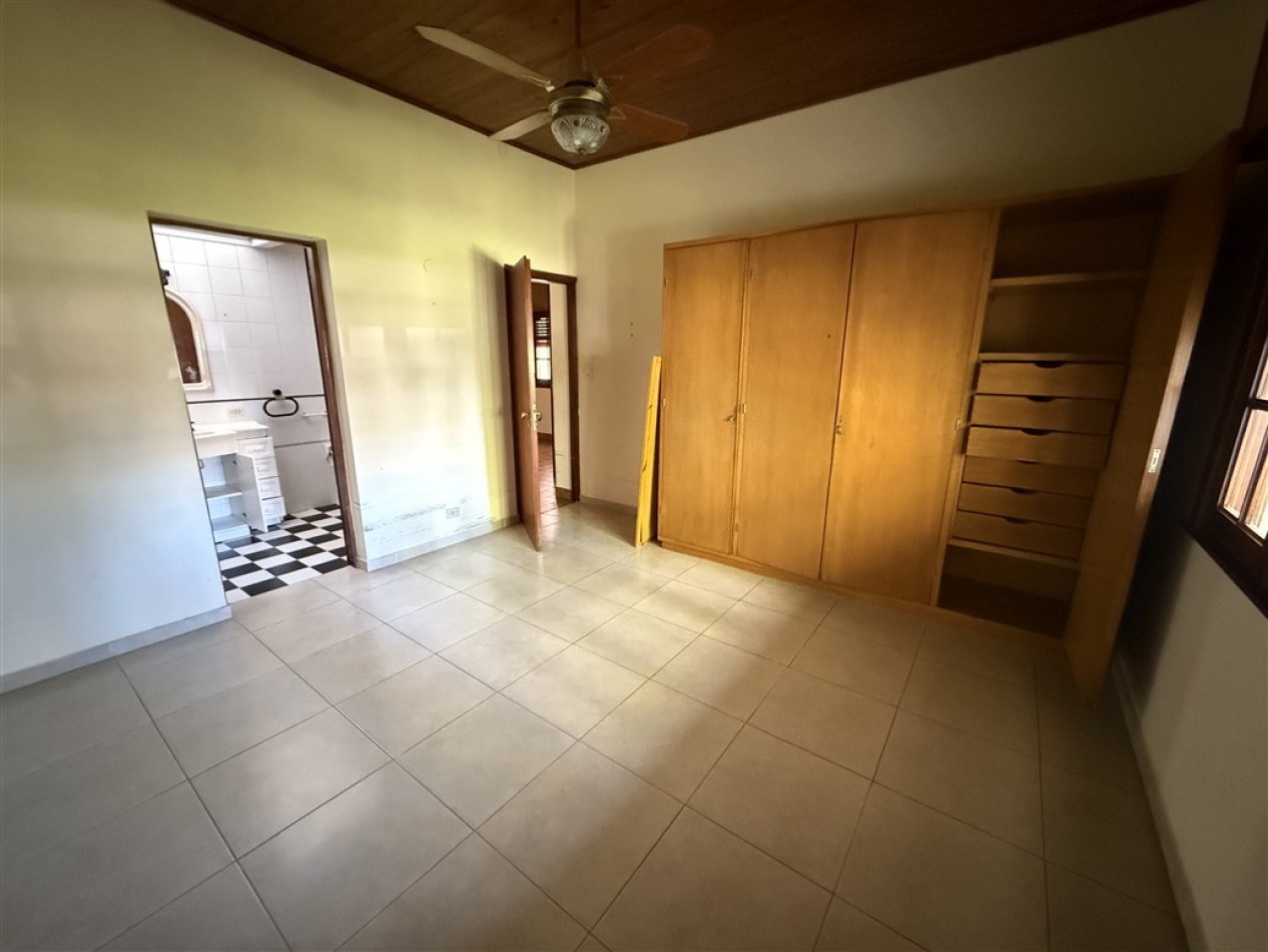 CASA DE DOS DORMITORIOS CON JARDIN - EN VENTA EN GENERAL PINTO