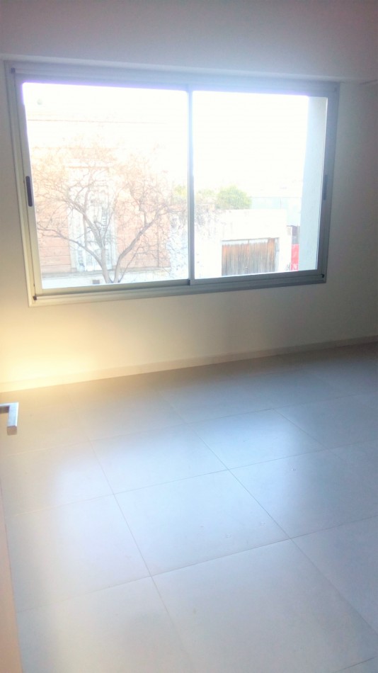 DUPLEX de 2 DORMITORIOS en BARRIO NORTE