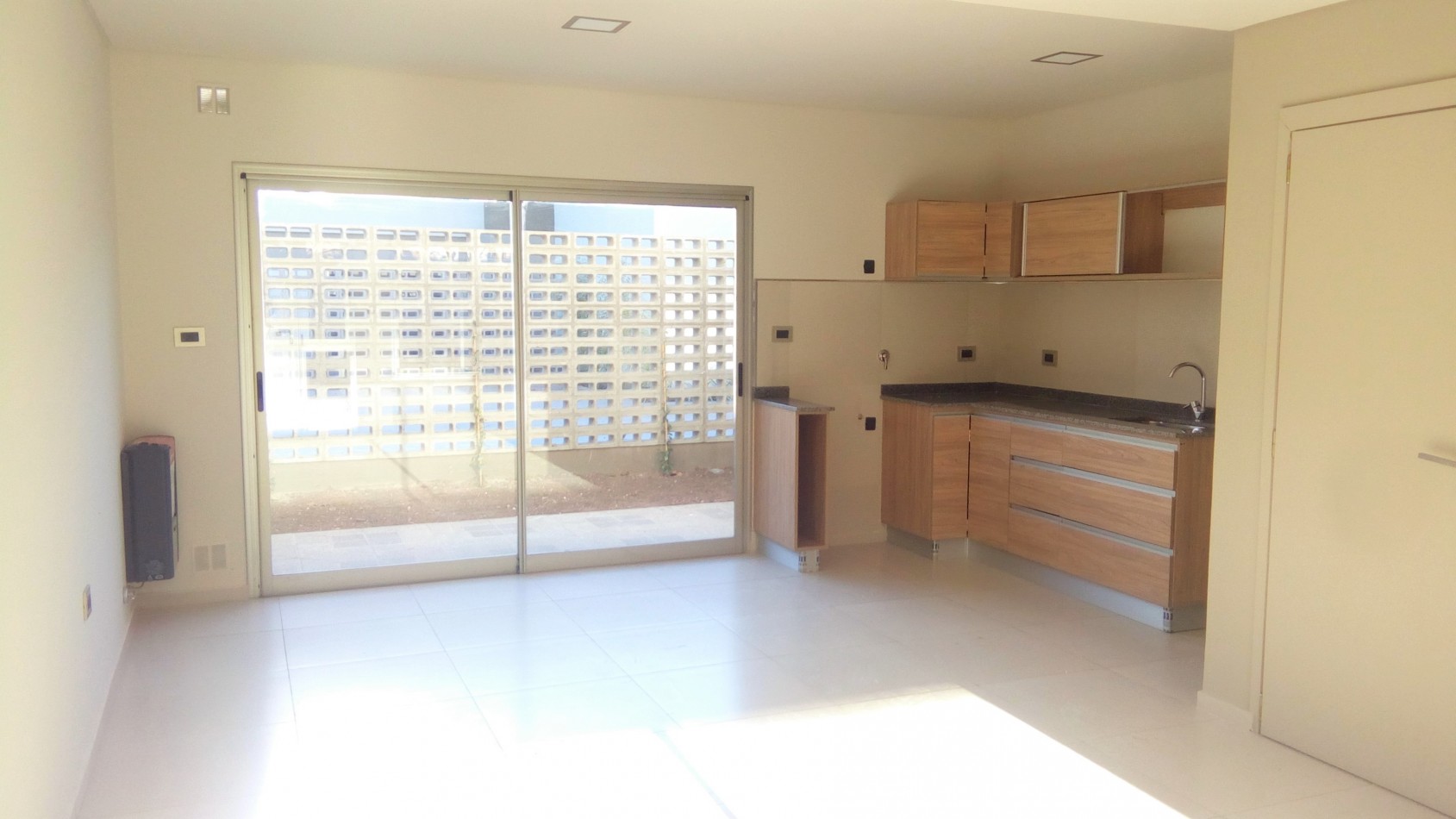 DUPLEX de 2 DORMITORIOS en BARRIO NORTE