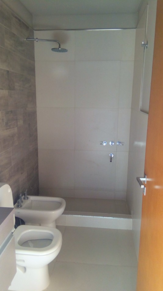 DUPLEX de 2 DORMITORIOS en BARRIO NORTE