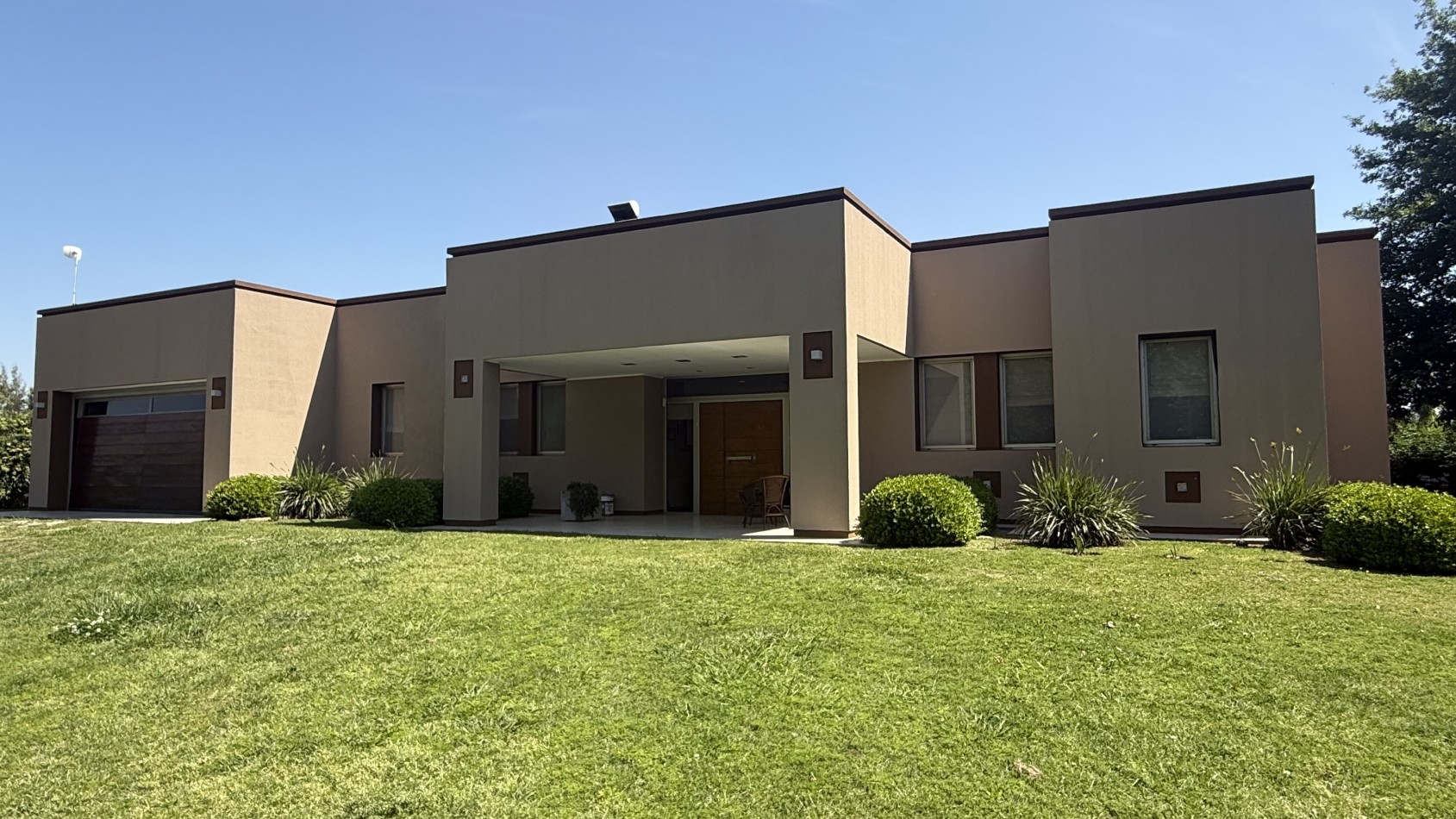 CASA EN CHACRAS DE ALIHUEN - EN VENTA