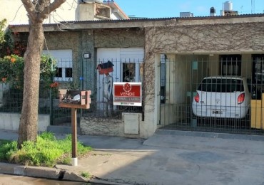 CASA DE 3 DORMITORIOS - EN UBICACION CENTRICA - EN VENTA
